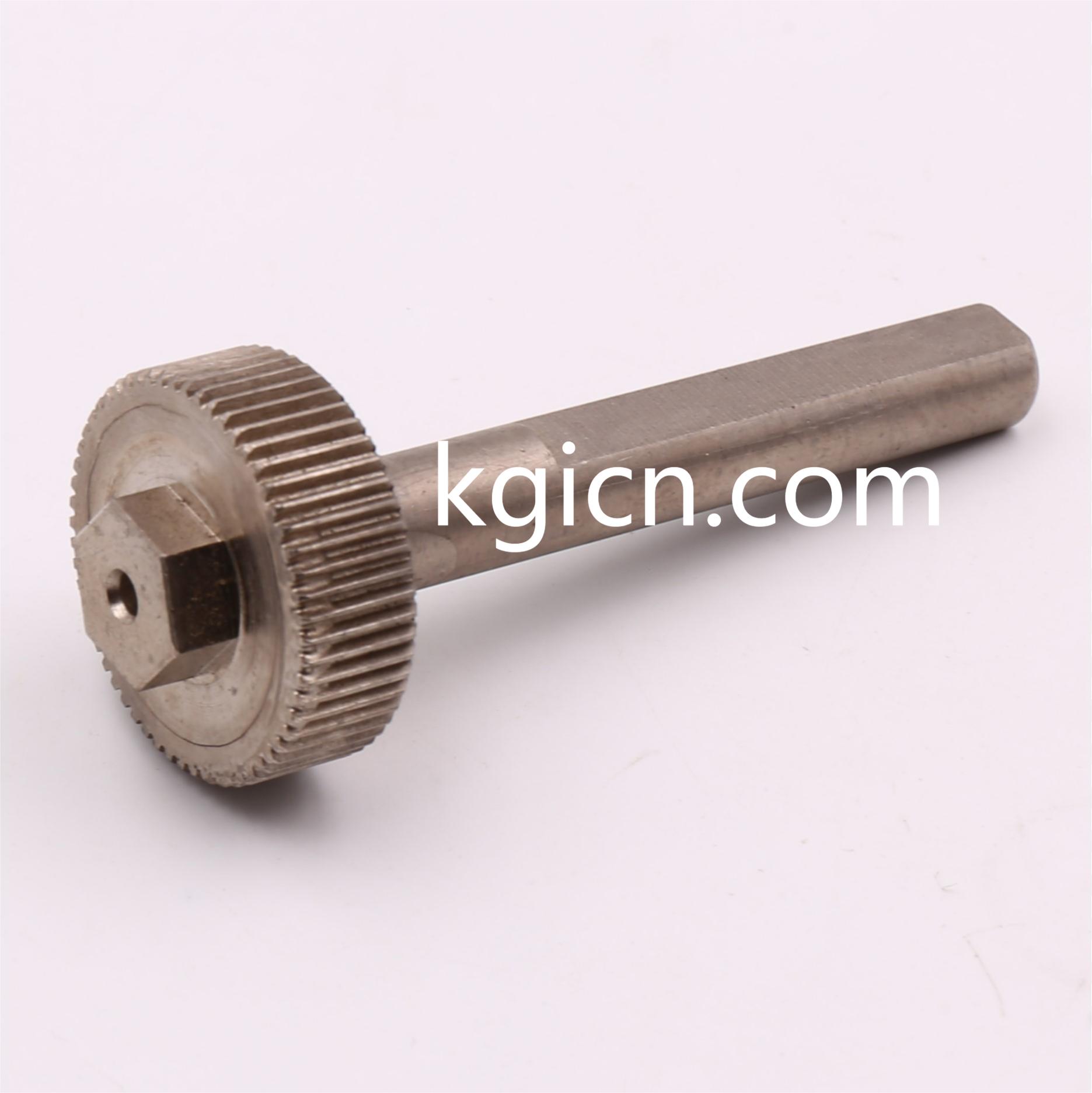 Carburizing spur gear drive with metal shaft