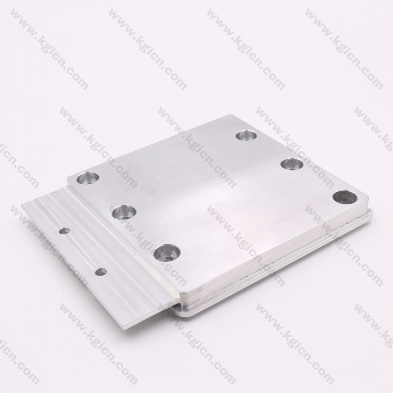 Aluminum Bracket made by CNC machining and extrusion