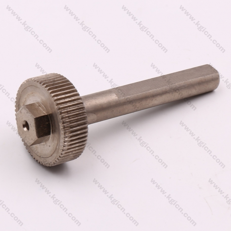 Carburizing spur gear drive with metal shaft