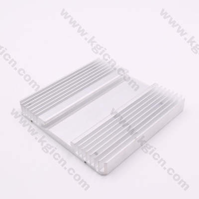 Aluminum heatsink radiator in aluminum extrusion